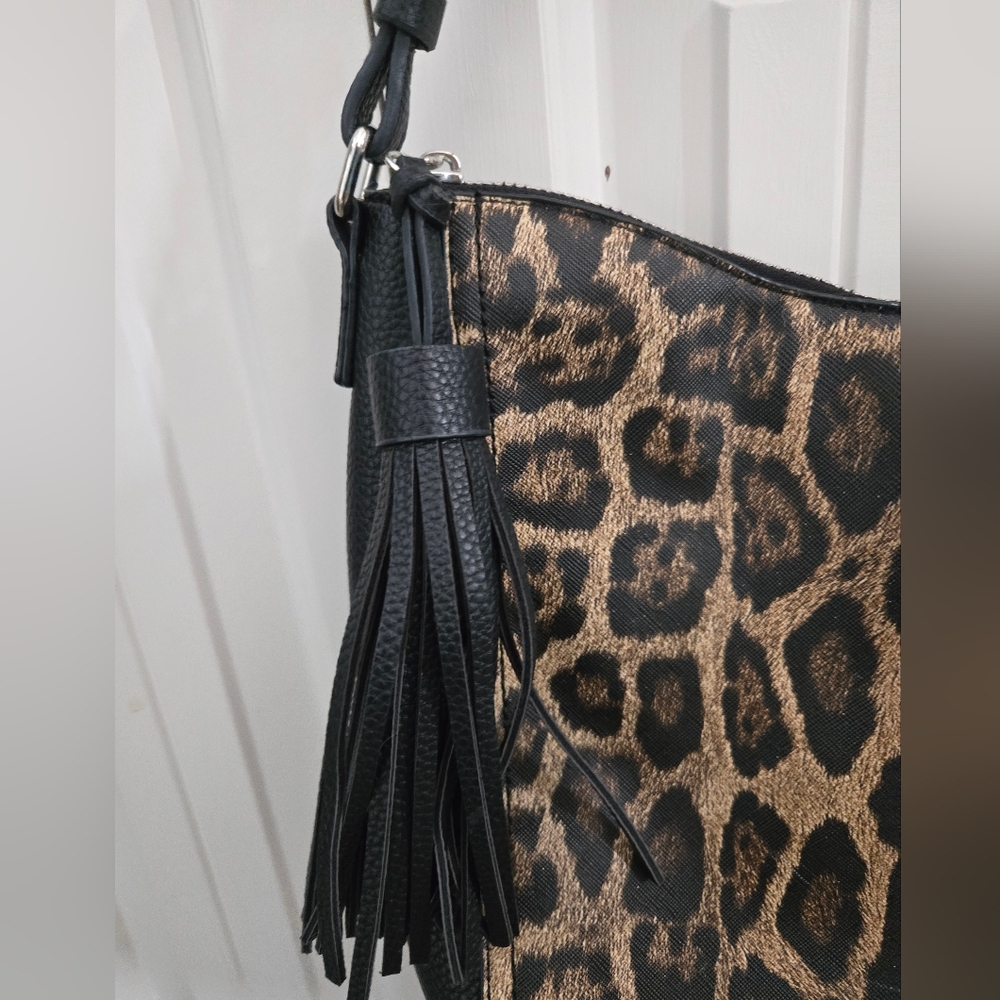Tahari shoulder bag - Picture 5 of 16